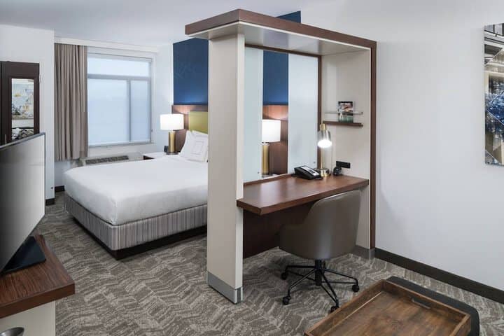 Room 5 of 21